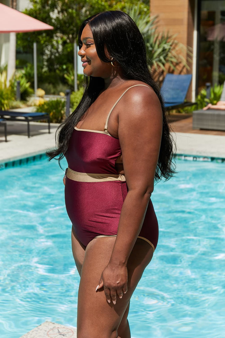 Stilla | West Swim Wave Break Contrast Trim One-piece I Vin