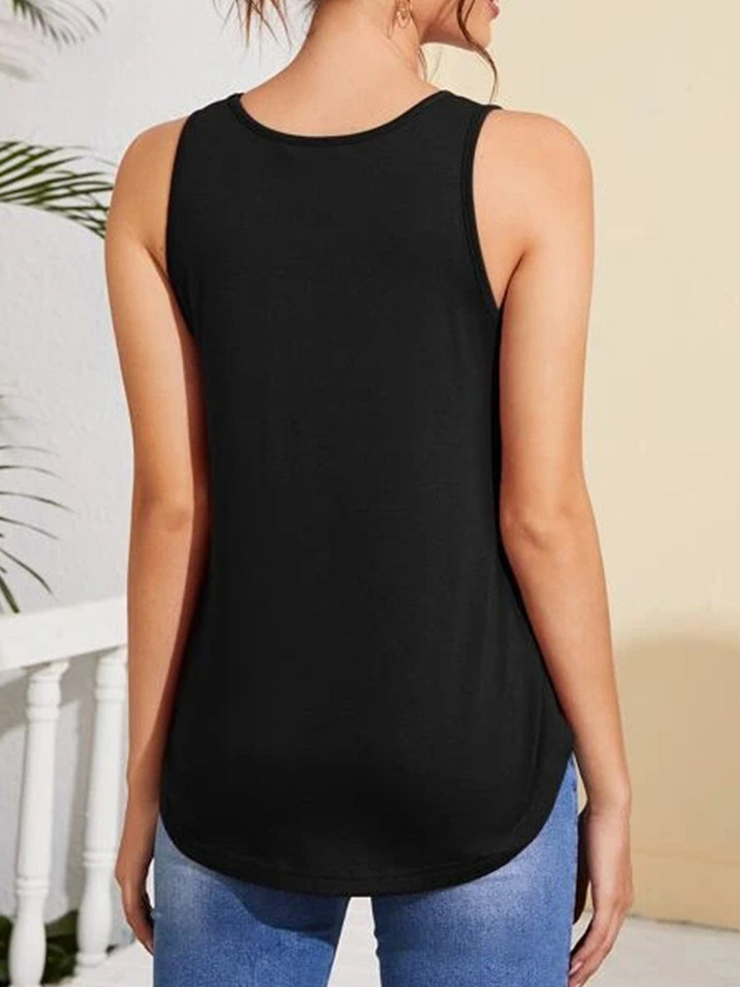 Stilla | Nakke Buet Kant Tank
