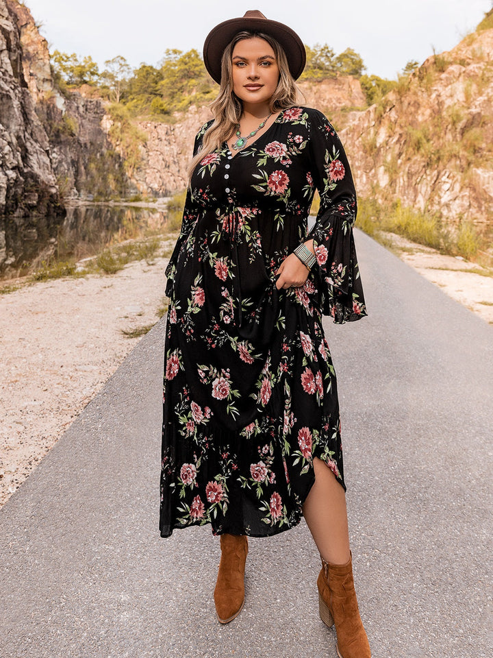 Stilla | Størrelse Blomster Flared Ærme Kjole
