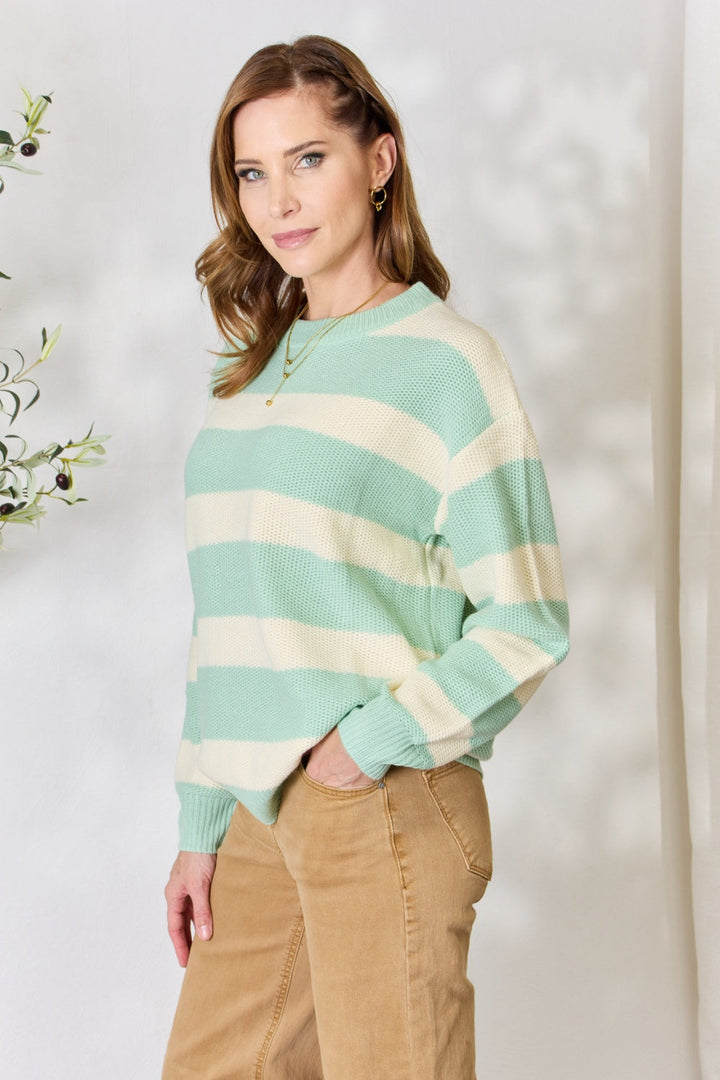 Stilla | In Love Ful størrelses kontrast stribet rund hals sweater