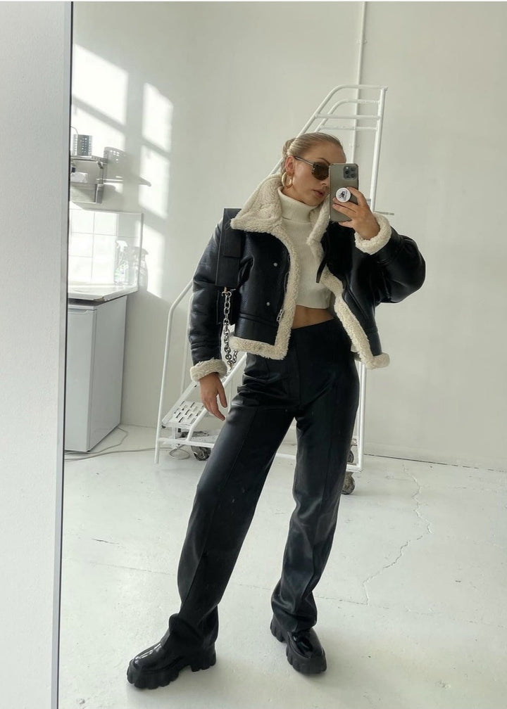 Stilla | Læder shearling-foret jakke - Edgy stil møder hyggelig komfort
