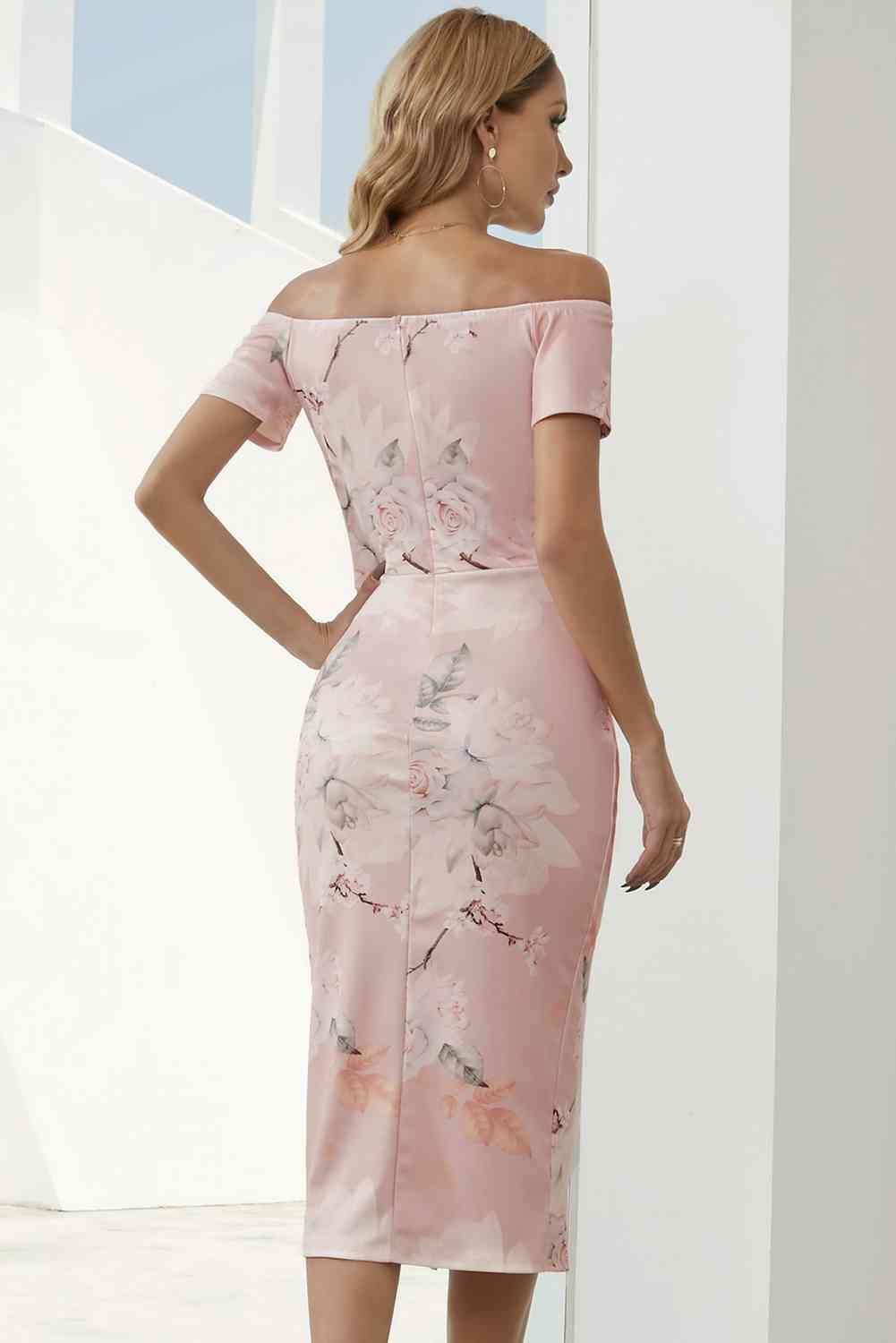 Stilla | Off-shoulder Split Kjole