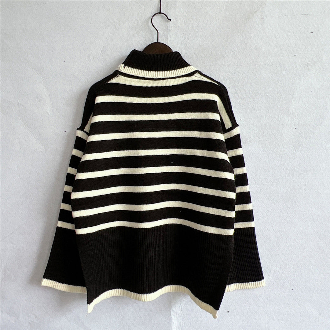 Stilla | Turtleneck Flare Sleeve Sweater