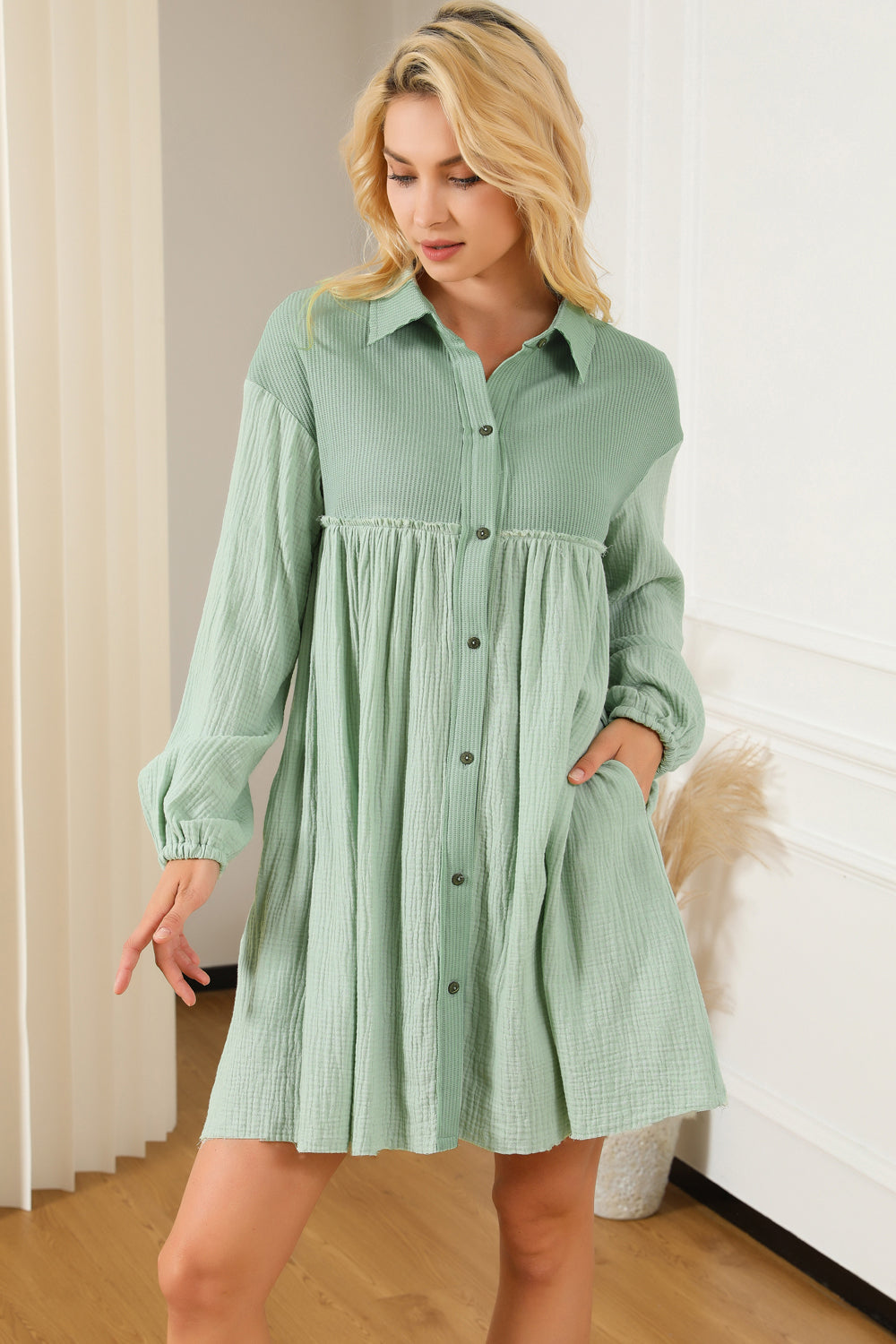 Stilla | Kravehals Dropped Shoulder Mini Kjole