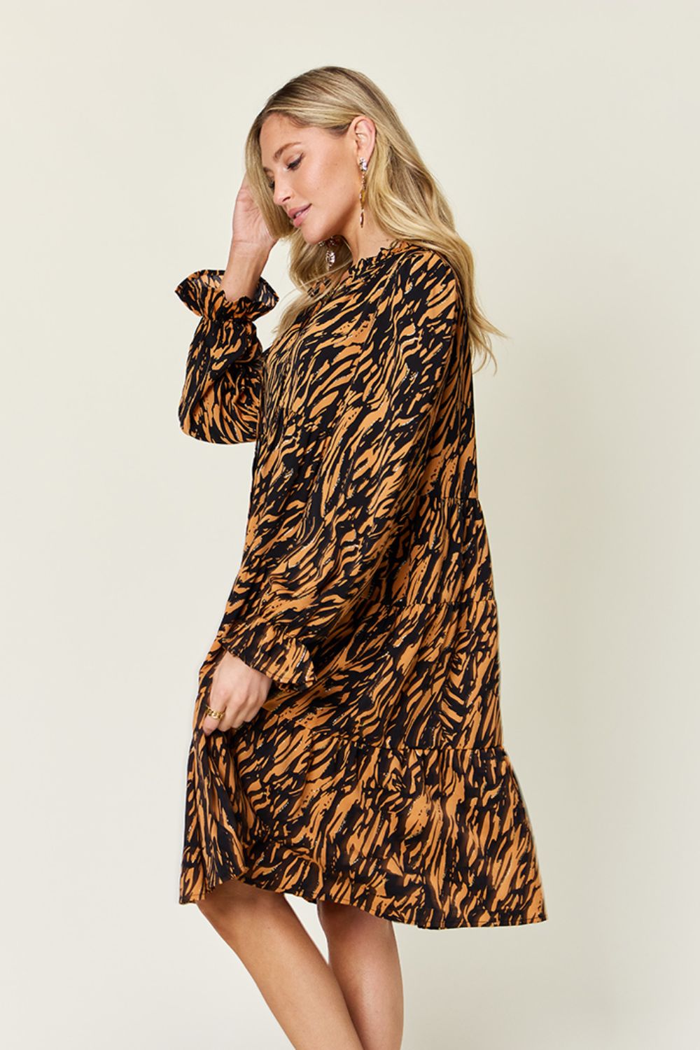 Stilla | Tag Full Size Printed Ruffle Hem Langærmet Kjole