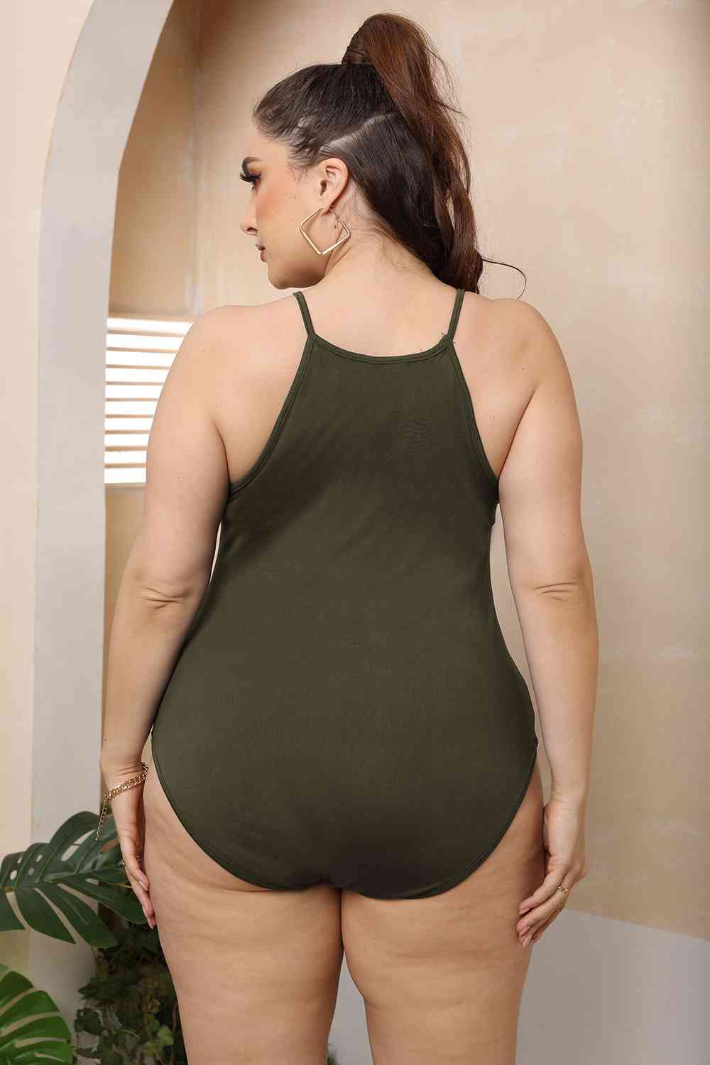 Stilla | Størrelse Halterneck Spaghetti Strop Bodysuit