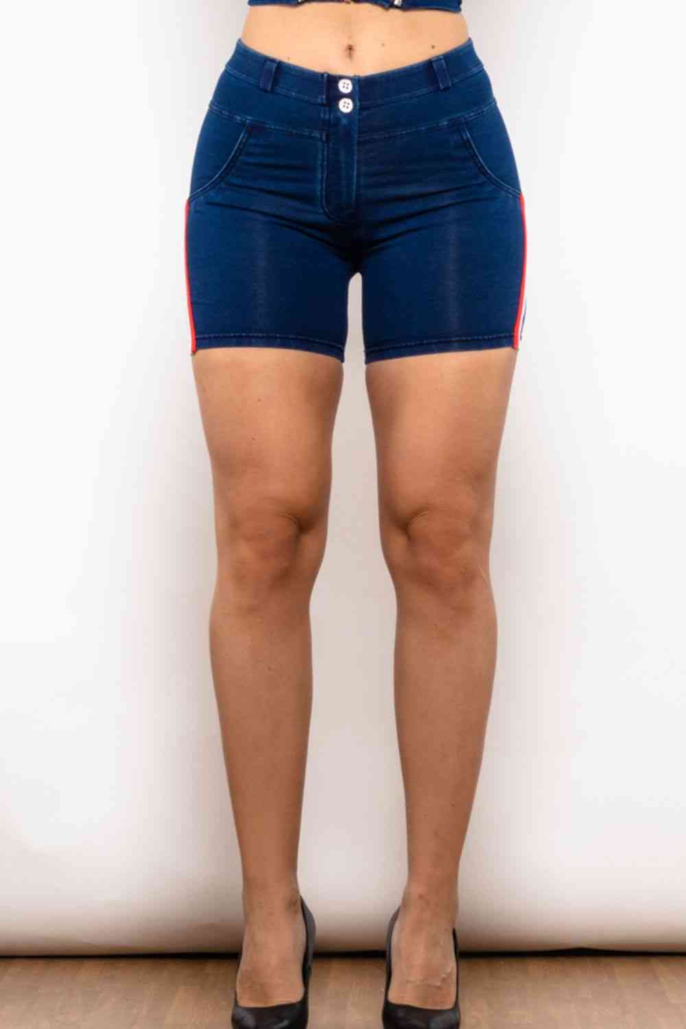 Stilla | Størrelse Side Stribe Knappet Denim Shorts