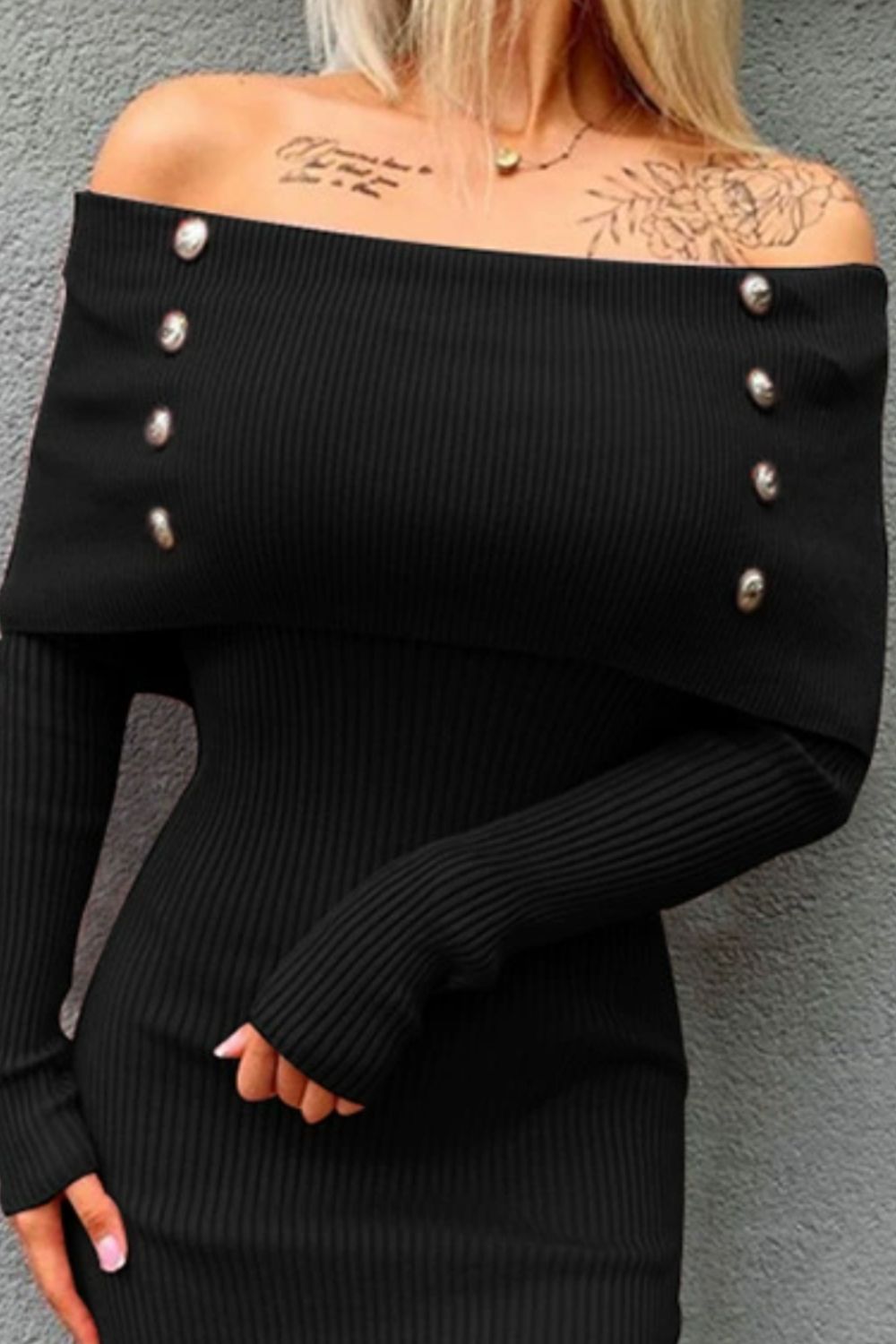 Stilla | Knap Off-shoulder Langærmet Kjole