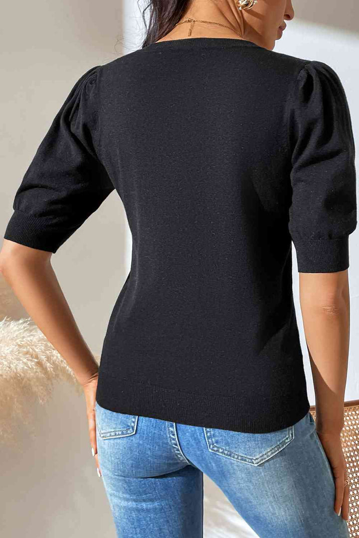 Stilla | Neck Puff Sleeve Strik Top