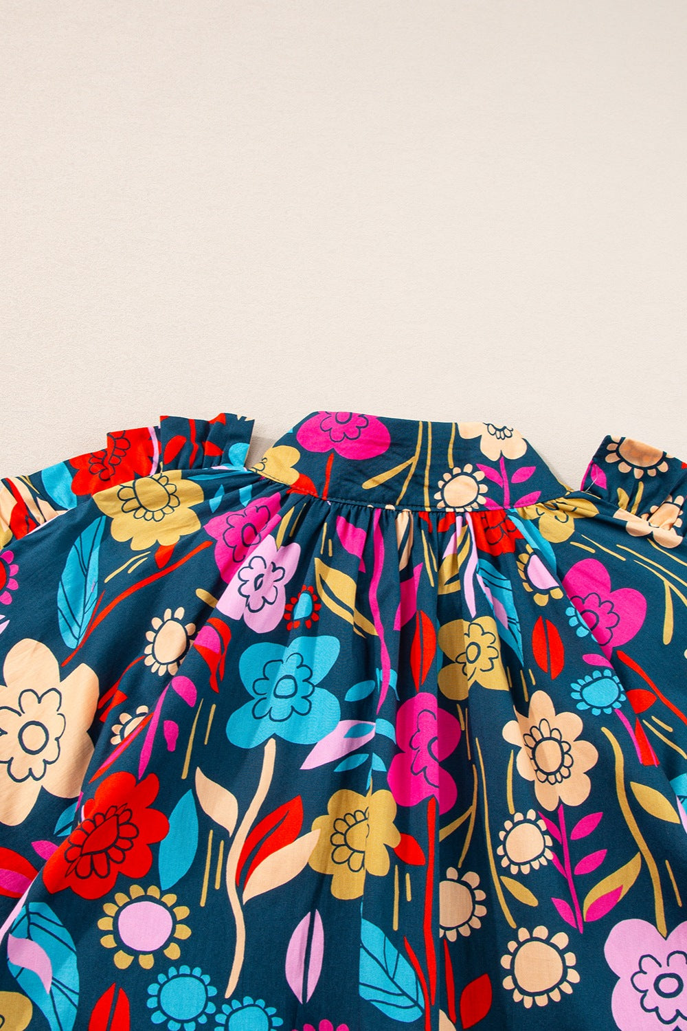 Stilla | Notched Lantern Sleeve Mini Kjole