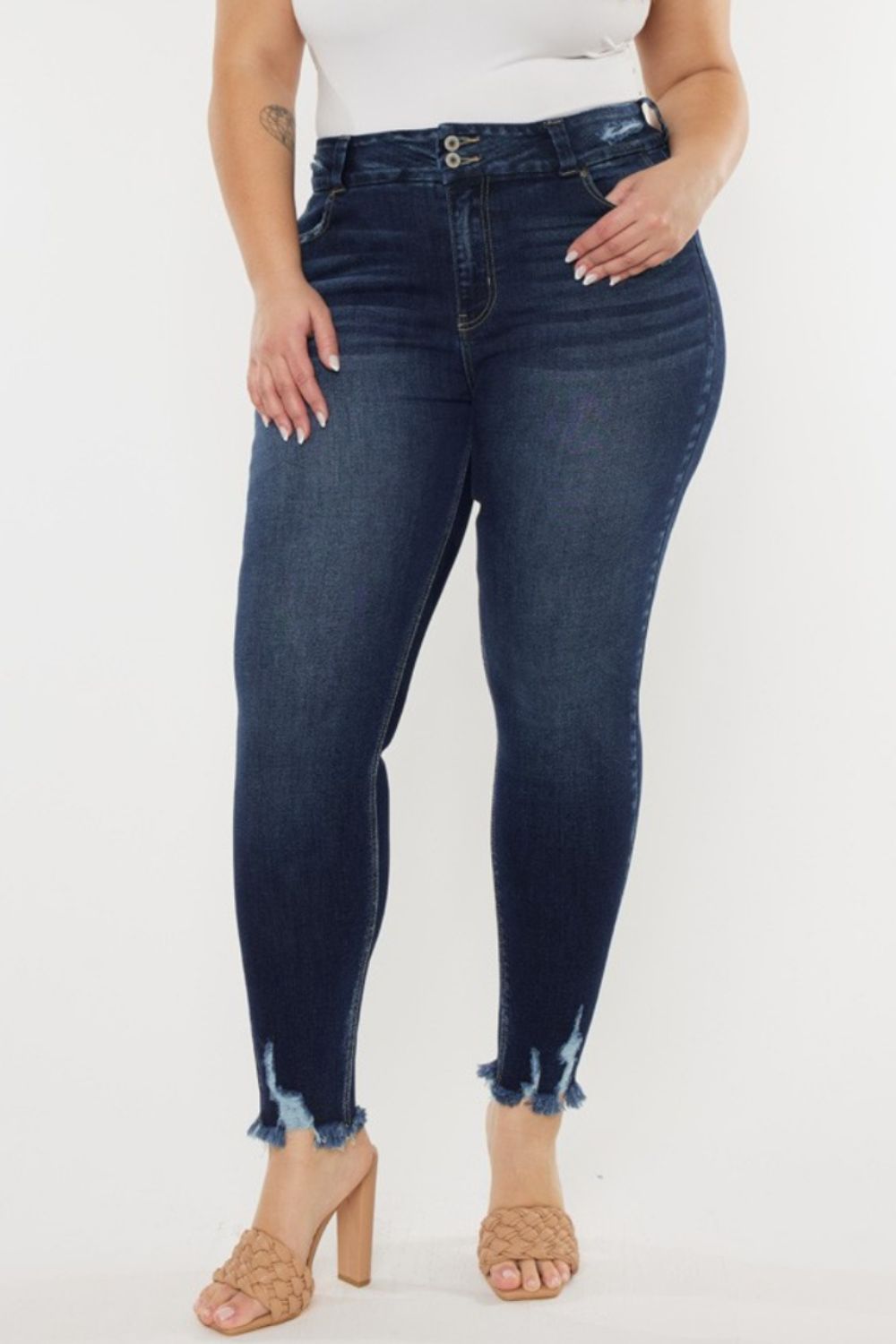 Stilla | Full Size Cat's Whiskers Raw Hem High Waist Jeans