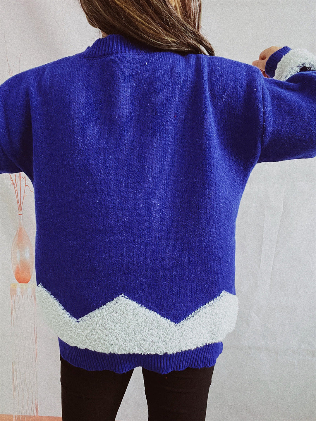 Stilla | Tree Graphic Dropped Shoulder Sweater