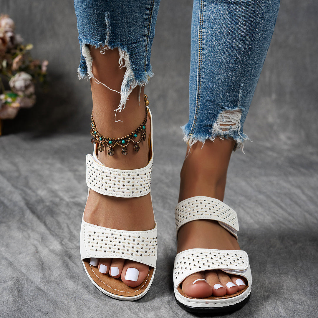 Stilla | Dame Sandaler På Kilehæl: Gyldne, Med Krystaller, Skridsikre, Komfortable, Elegante, Sommerlige