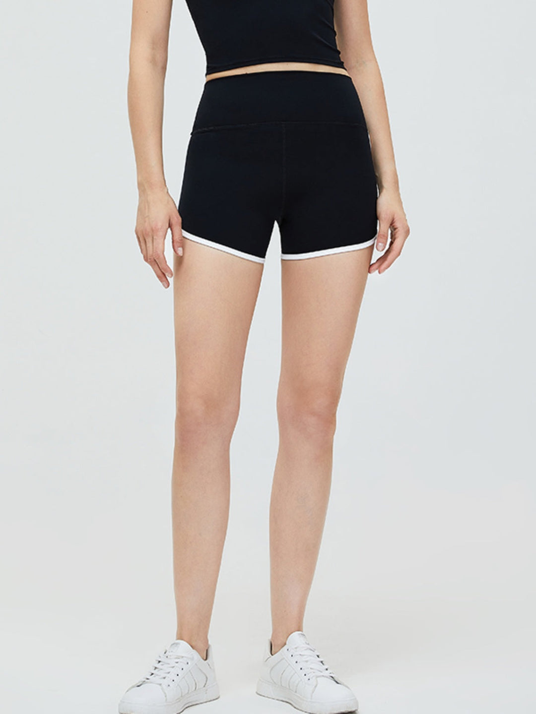 Stilla | Trim High Waist Active Shorts