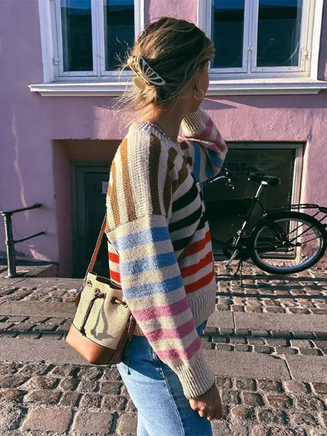 Stilla | Farverig Stribet Vintage Striktrøje med Rund Hals
