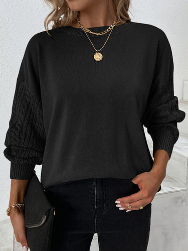 Stilla | Elegant Rundhalset Pullover med ensfarvet og snoet striktype Ideel til vinteren
