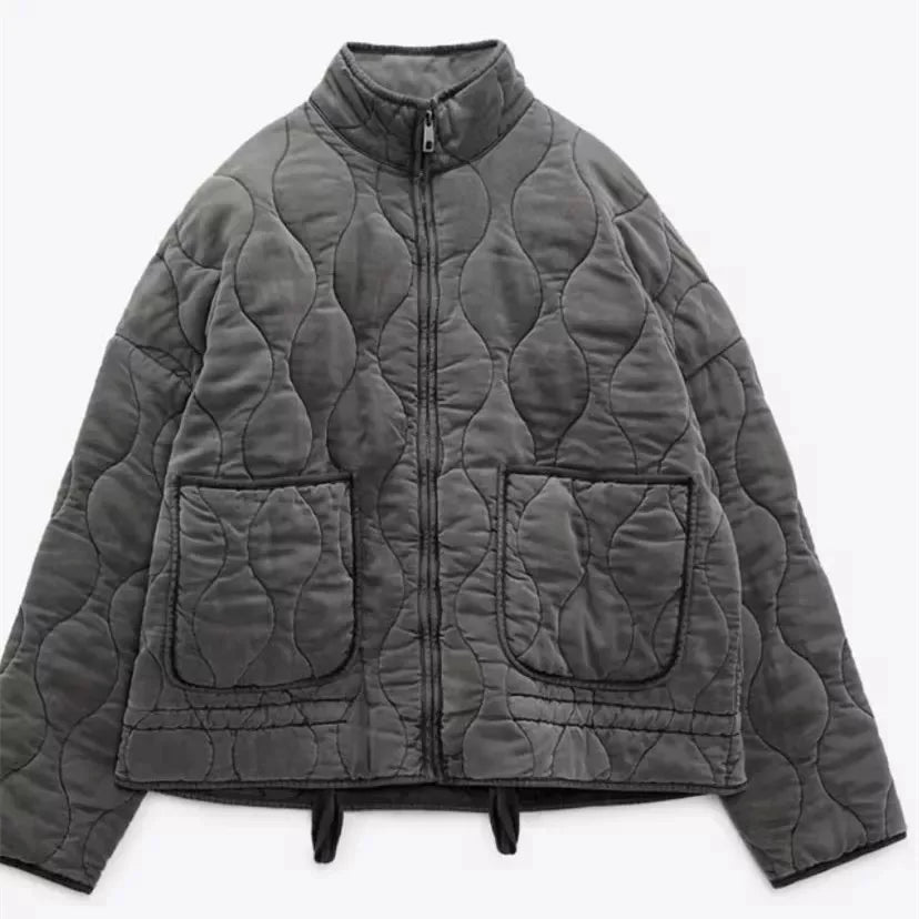 Stilla | Vintage Gammel Quiltet Jakke med Klassisk Quiltet Detaljering