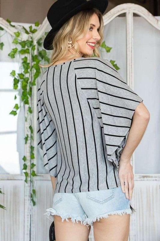 Stilla | Print Bånd Hem Rund Hals Cape Ærme Top