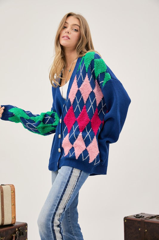 Stilla | V Hals Knap Front Cardigan