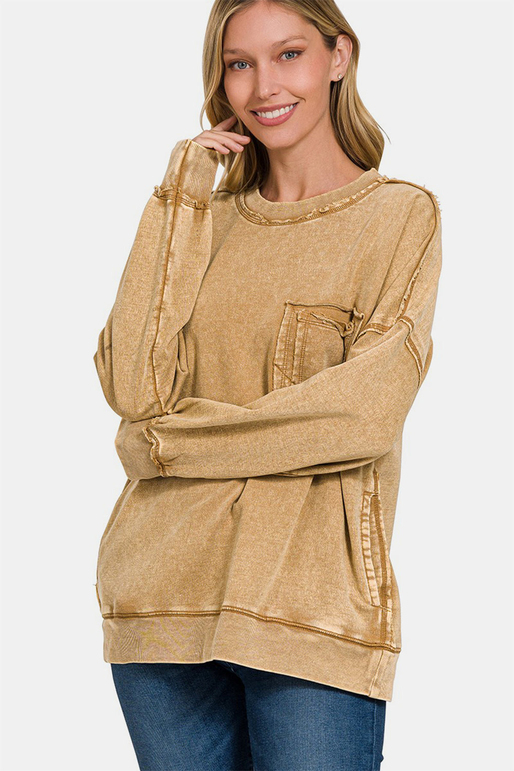Stilla | Sweatshirt med synlige syninger, rund krave og faldende skuldre
