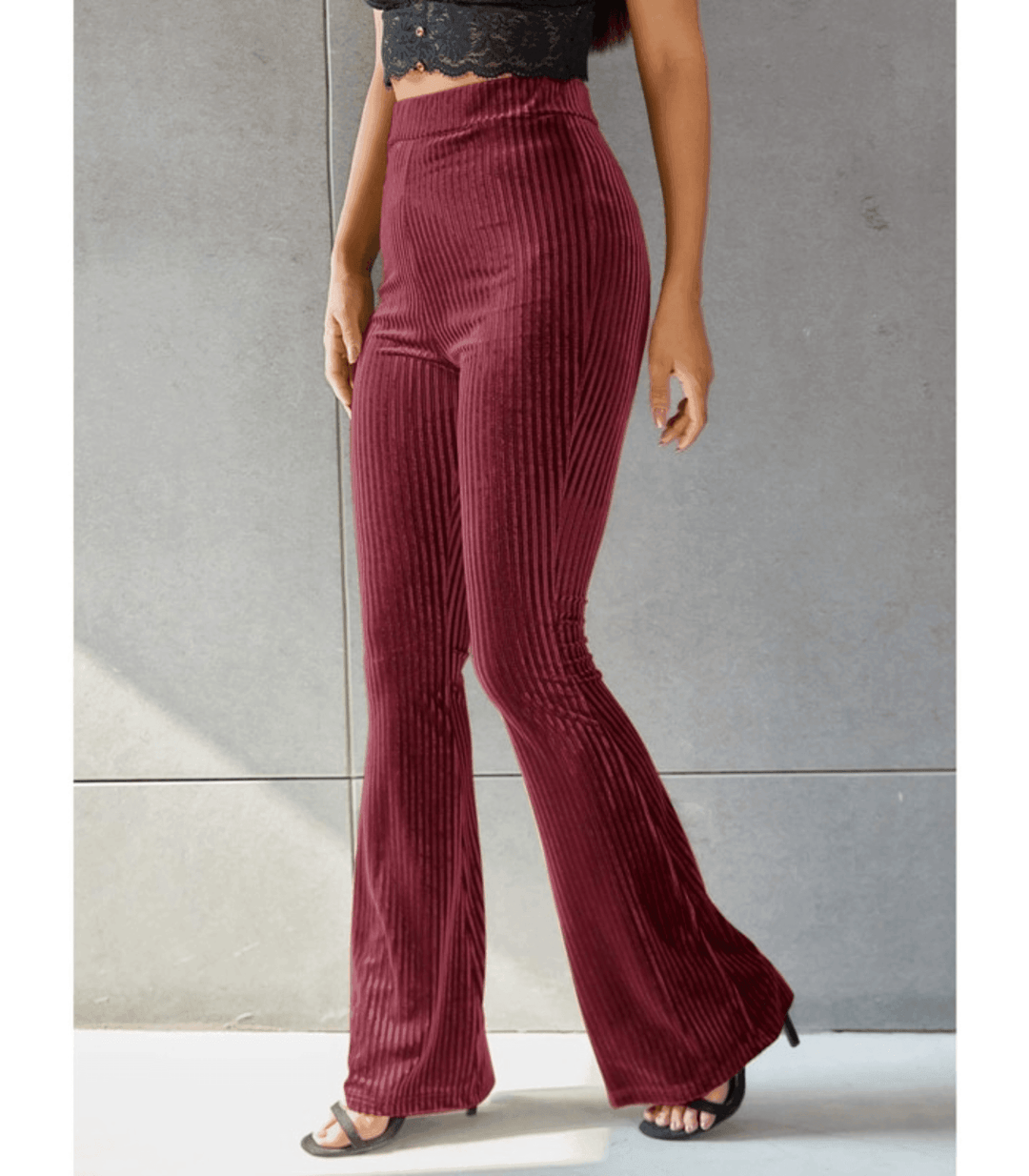 Stilla | Guld Velvet Pit Stribet Flare Bukser