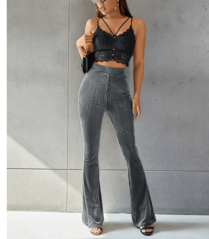 Stilla | Guld Velvet Pit Stribet Flare Bukser