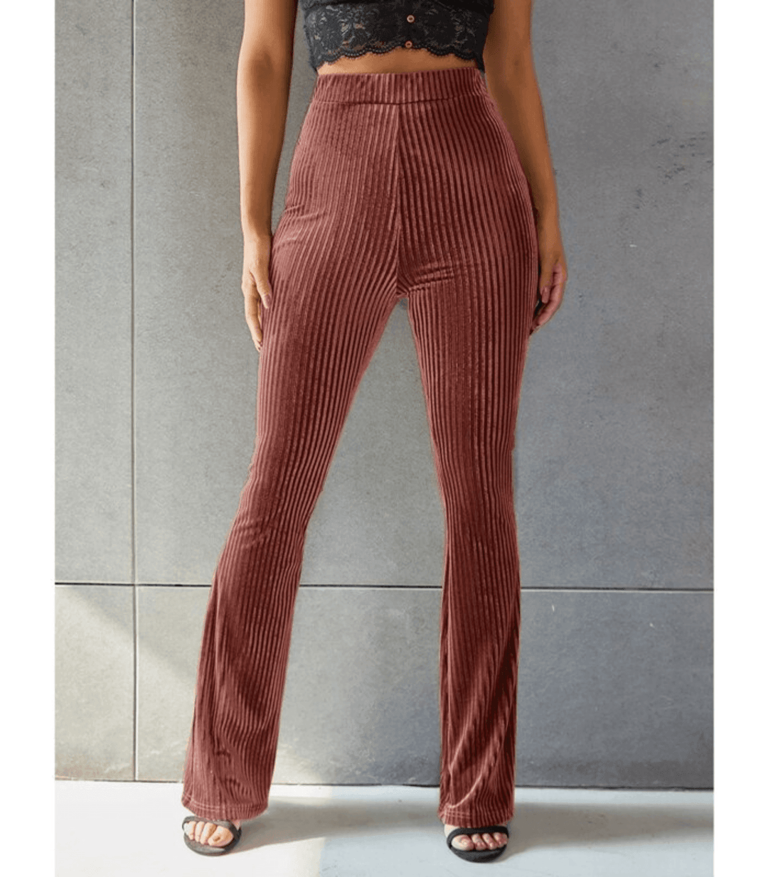Stilla | Guld Velvet Pit Stribet Flare Bukser
