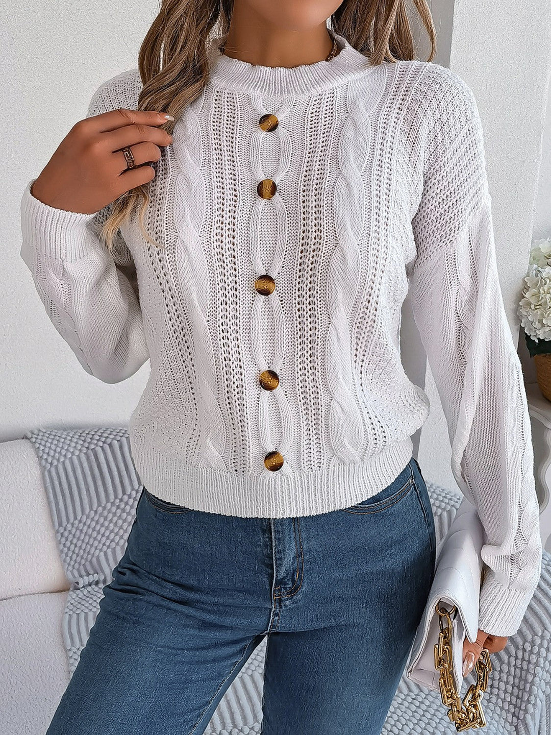 Stilla | Strikket Knap Rundt Hals Sweater