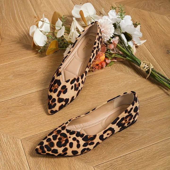 Stilla | Elegante og lette ballerinaer i blonder med leopardmønster