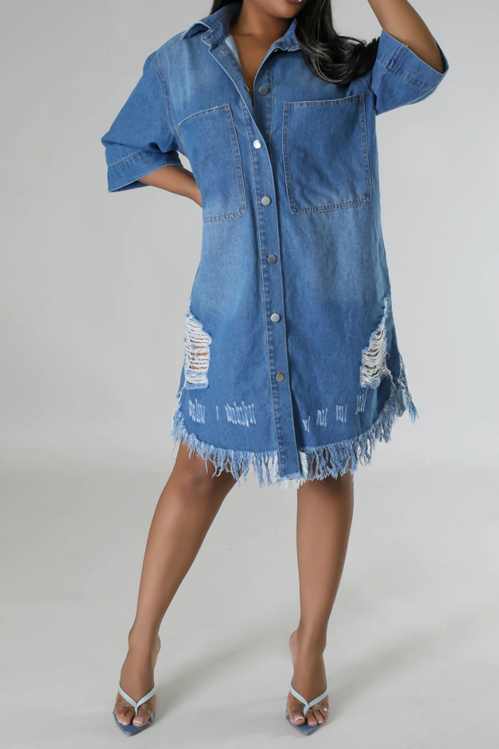 Stilla | Raw Hem Button Up Denim Kjole