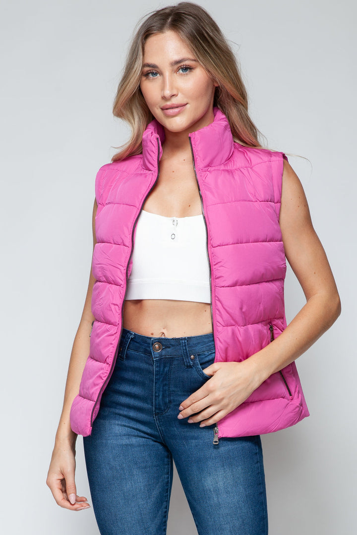 Stilla | Snob Vest med Praktisk Lynlås og Rullekrave-Design