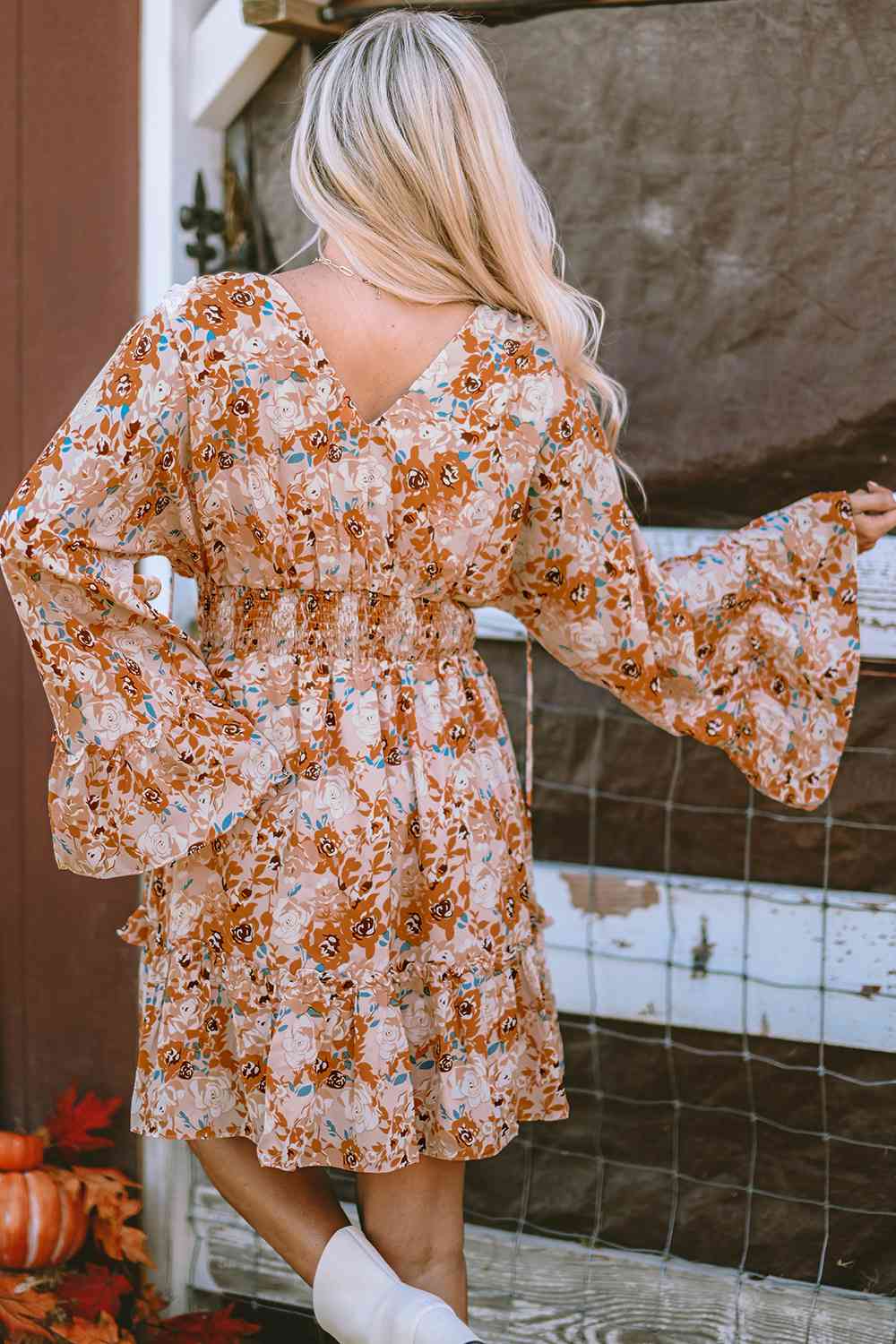 Stilla | Flæse Trim V-hals Smocked Kjole