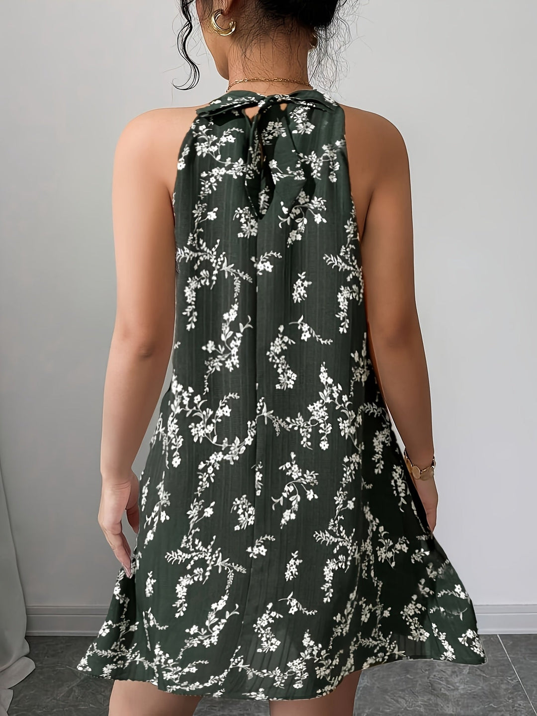 Stilla | Elegant Blomsterkjole Halter Til Kvinder Ærmeløs Mini A-Form Med Sløjfe