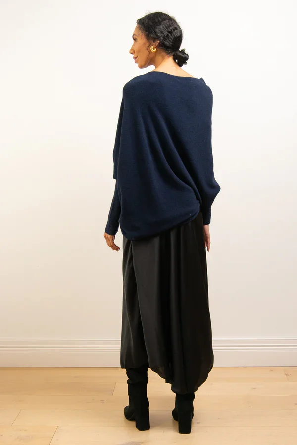 Stilla | Asymmetrisk Draperet Pullover