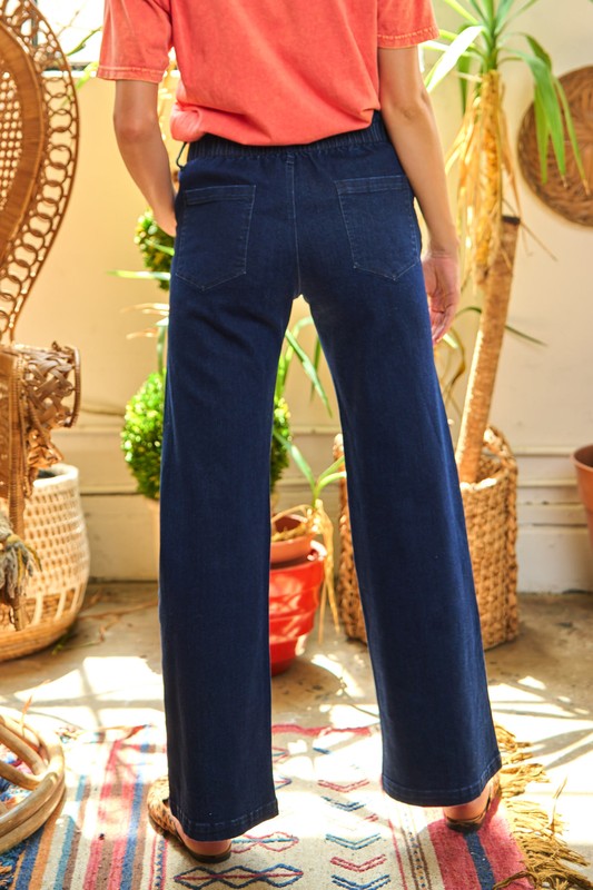 Stilla | Højtsiddende Knap Bred Ben Jeans