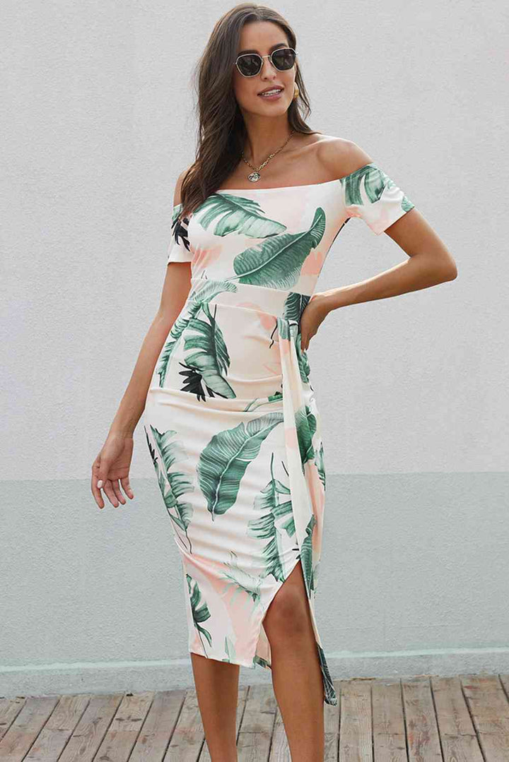 Stilla | Off-shoulder Split Kjole