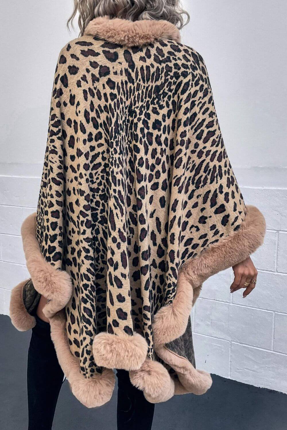 Stilla | Leopardmønster Åben Poncho