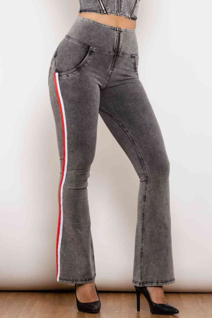 Stilla | Stribet Høj Talje Lynlås Lukning Jeans