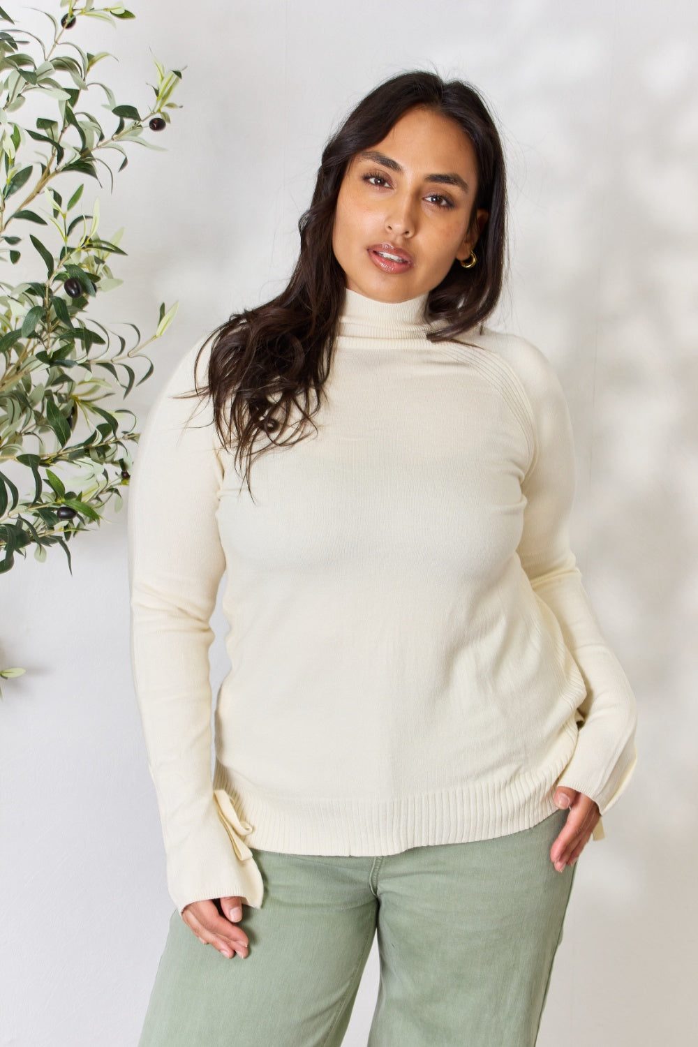 Stilla | Full Size Ribbet Sløjfe Detalje Langærmet Turtleneck Strik Top