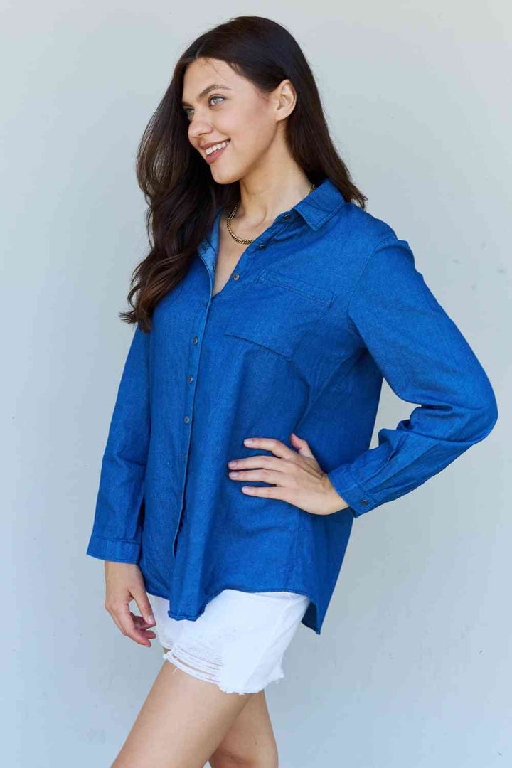 Stilla | Blue Jean Baby Denim Knapp Down Skjorte Top i Mørkeblå