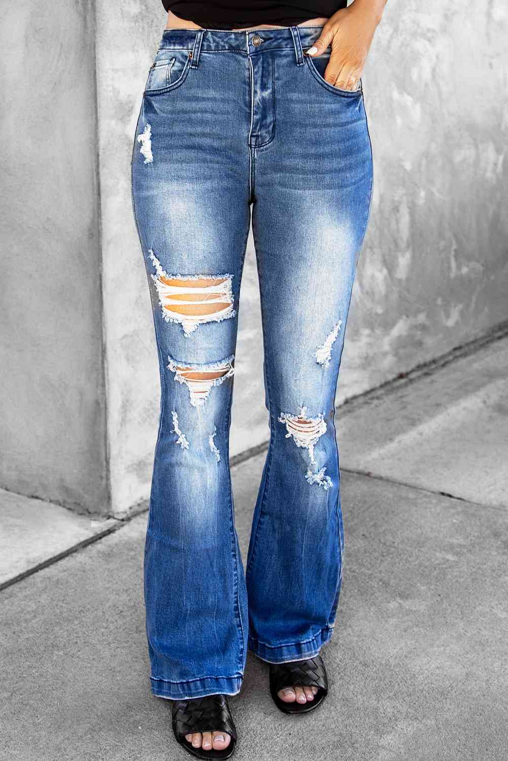 Stilla | Distressed Flare Leg Jeans Med Lommer