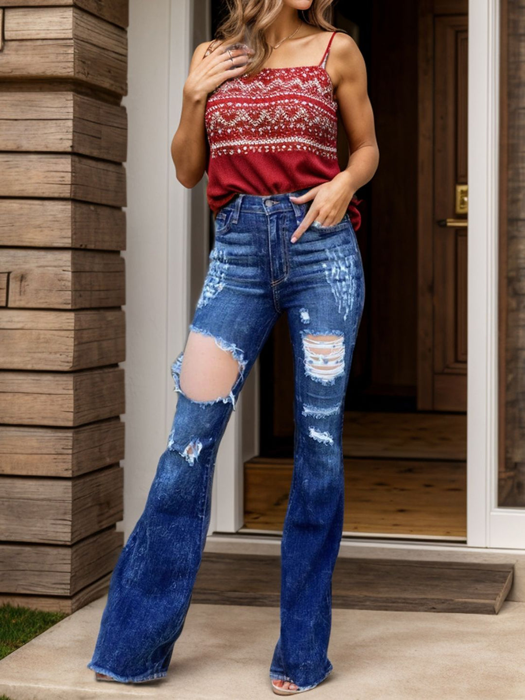 Stilla | Hem Distressed Bootcut Jeans