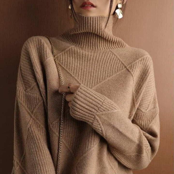 Stilla | Rullekrave sweater med diamantmønster Strikket - Blød og Komfortabel