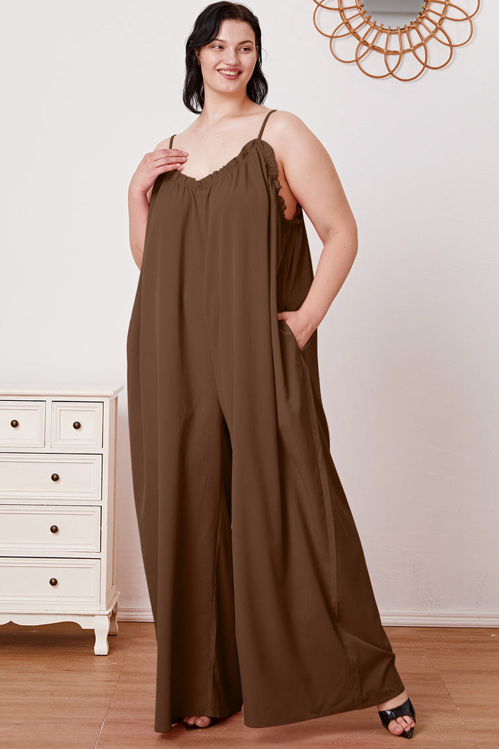 Stilla | Tag Full Size Ruffle Trim Tie Back Cami Jumpsuit Med Lommer