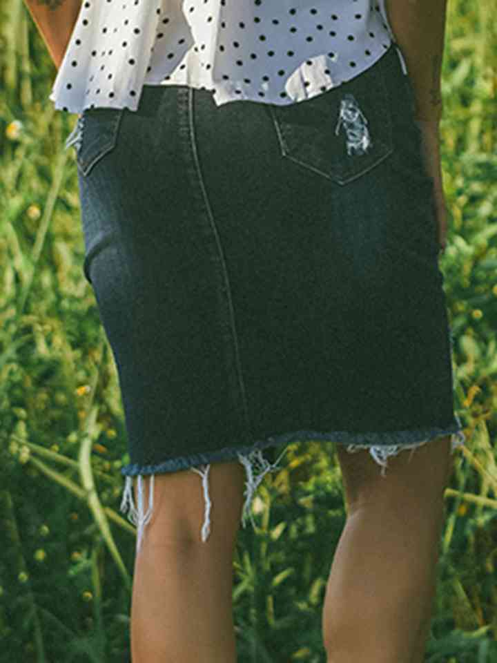 Stilla | Størrelse Distressed Slid Denim Skirt