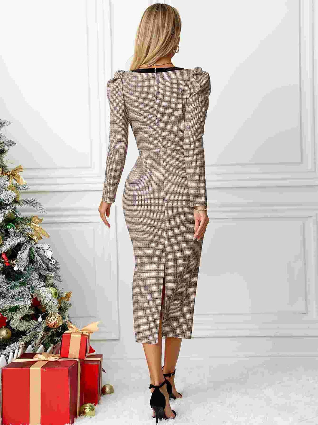 Stilla | Plaid Square Neck Puff Sleeve Dress