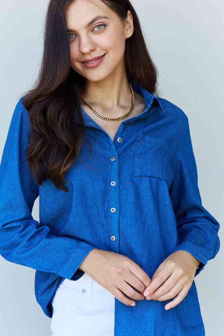Stilla | Blue Jean Baby Denim Knapp Down Skjorte Top i Mørkeblå
