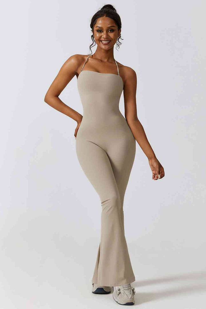 Stilla | Hals Flare Sport Jumpsuit