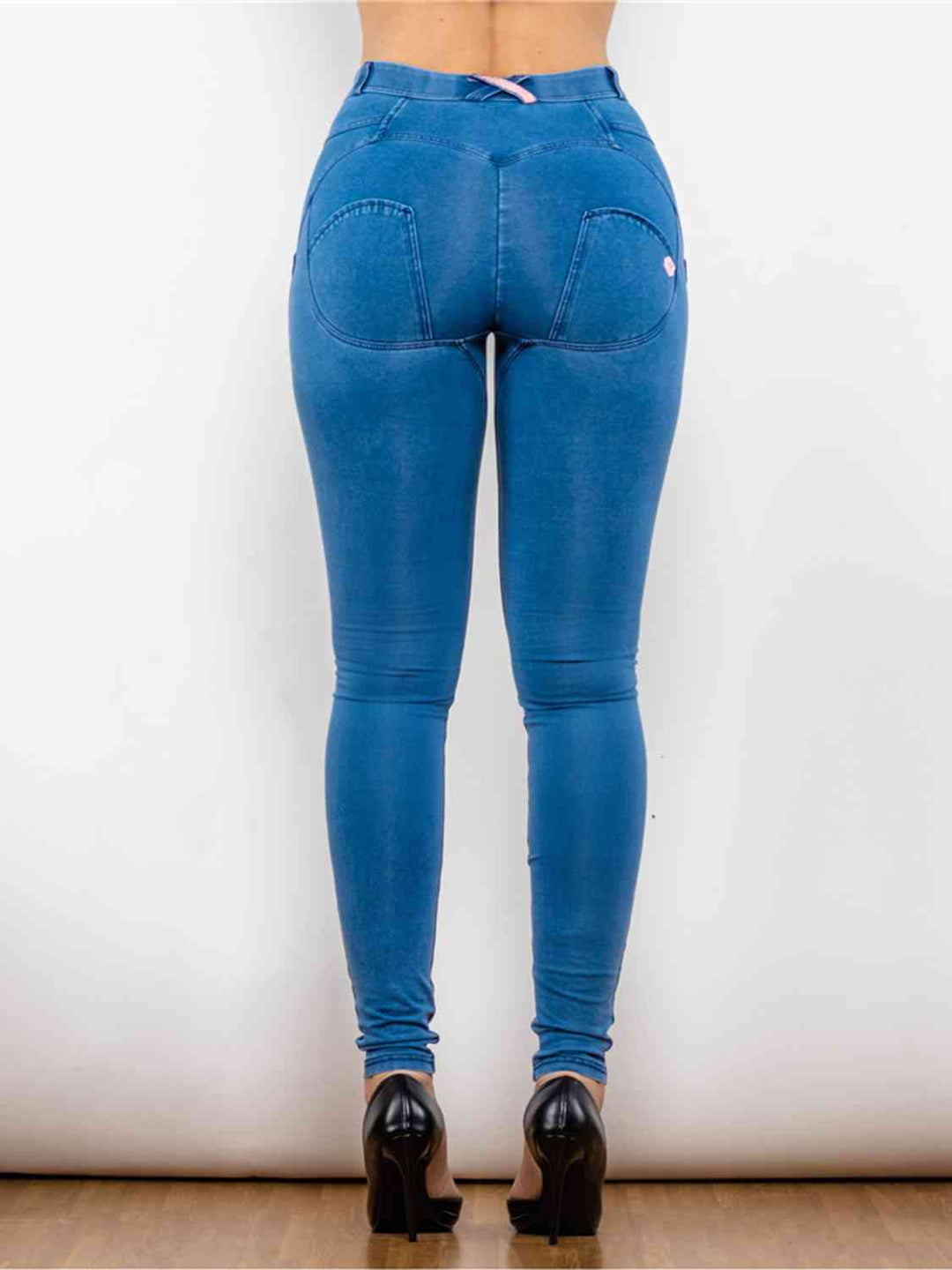 Stilla | Størrelse Knappede Skinny Jeans