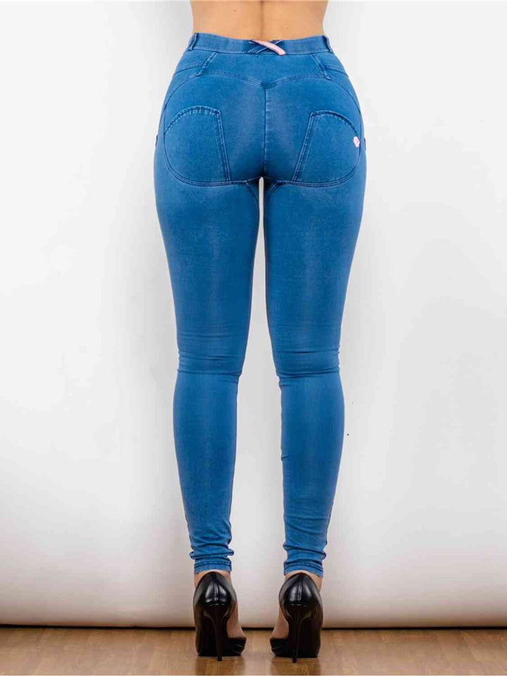 Stilla | Størrelse Knappede Skinny Jeans